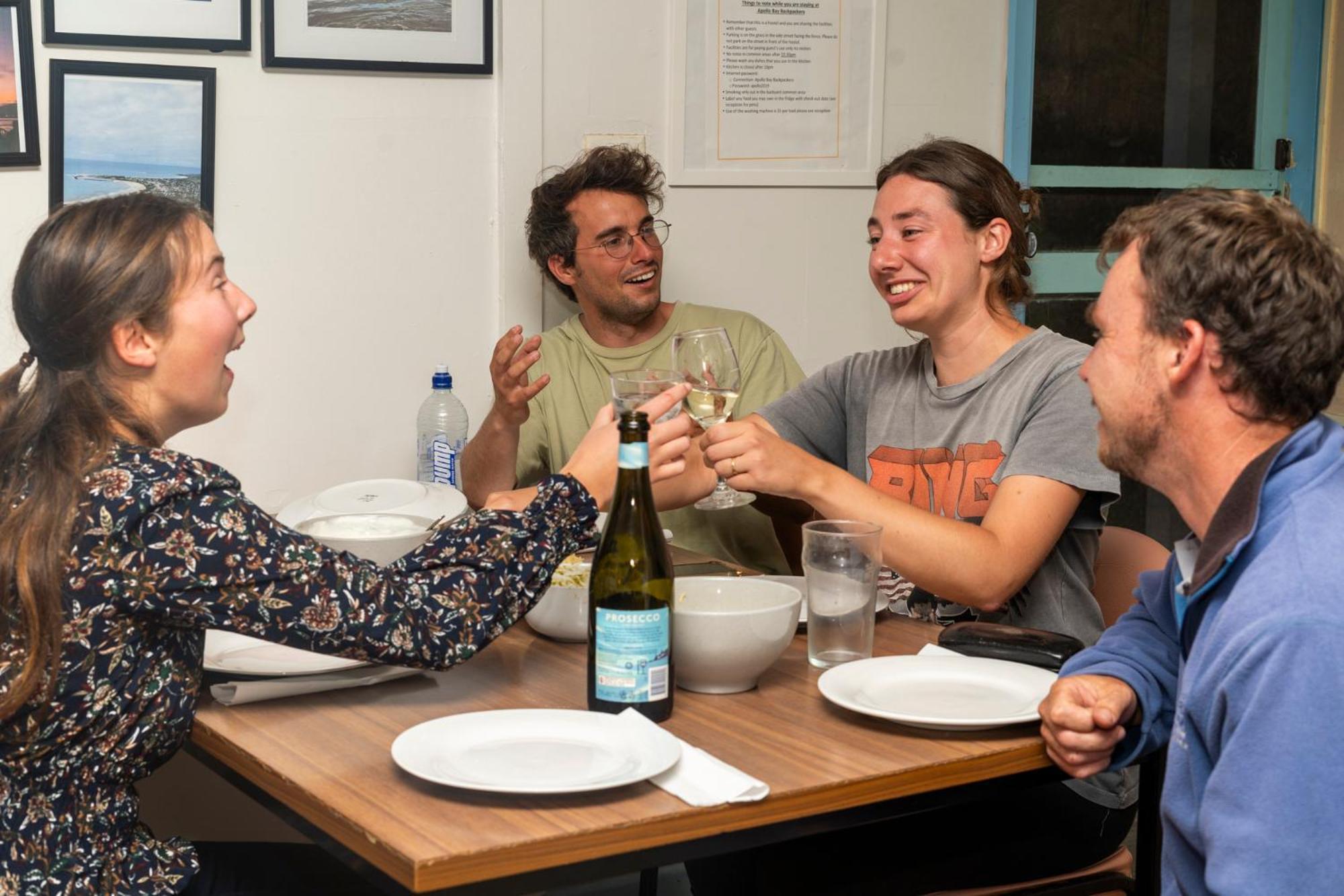 Хостел Apollo Bay Backpackers Экстерьер фото