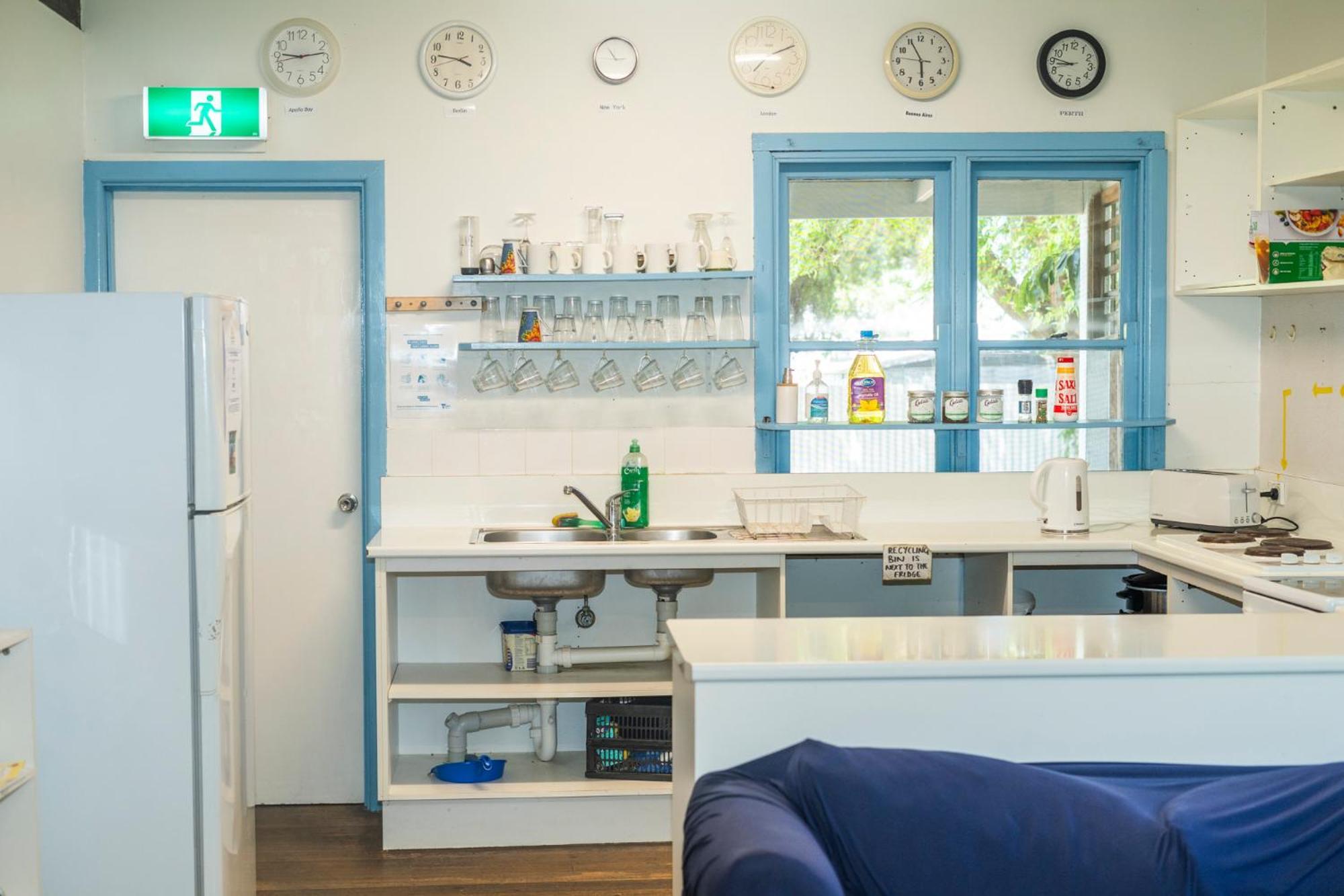 Хостел Apollo Bay Backpackers Экстерьер фото